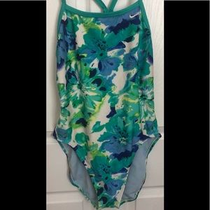Nike swinsuit one piece Sz 12 blue/green, Botanical- Cross back-form Fitting